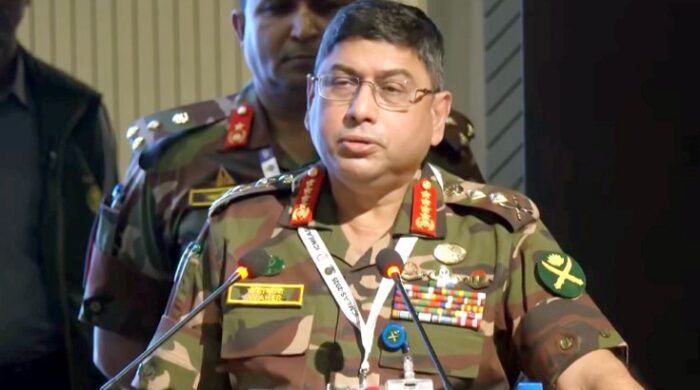 সরকারকে সহযোগিতার আশ্বাস সেনাপ্রধানের