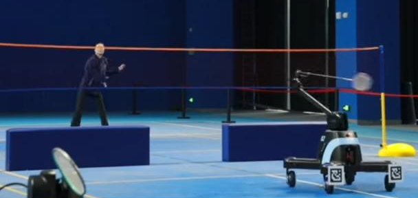 ব্যাডমিন্টনে মানুষকে হারাল চীনের রোবট, নতুন বিশ্বরেকর্ড