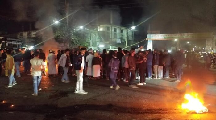 বরিশালে প্রকাশ্যে ফাঁকা গুলি ছোড়ার ঘটনা