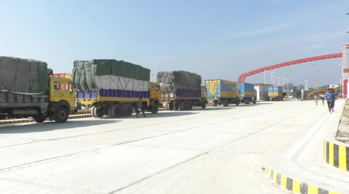 ভারতীয় পণ্য আমদানি বন্ধ: খাদ্য উপদেষ্টা