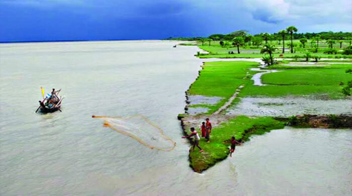 স্বপ্নপূরণের অপেক্ষায় হাতিয়াবাসী