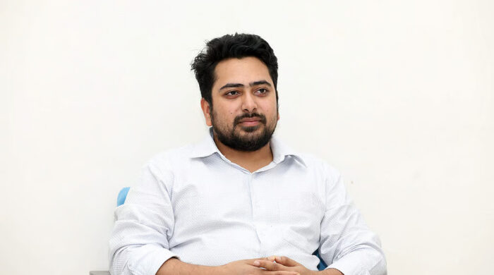 জুমার শাহবাগের অবস্থান স্থগিত ঘোষণা করলেন নাহিদ