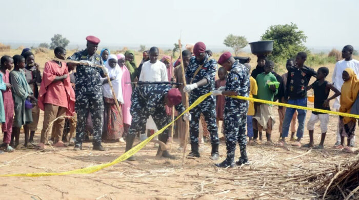 ট্রাম্প প্রশাসনের বড়দিনের হামলা: নাইজেরিয়ায় বিমানে আঘাত ও তীব্র প্রতিক্রিয়া