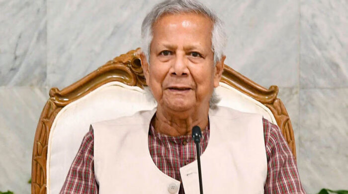 প্রধান উপদেষ্টা মুহাম্মদ ইউনূসের সঙ্গে দুই পত্রিকার সম্পাদকদের কথা