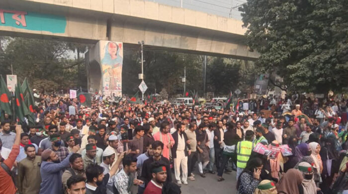 শাহবাগে অবস্থানের ডাক ইনকিলাব মঞ্চের