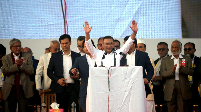 দেশে ফেরার পর বাবার কবর জিয়ারত করবেন তারেক রহমান