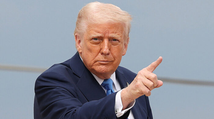 ট্রাম্পের সতর্কবার্তা: সিরিয়ায় হস্তক্ষেপ থেকে বিরত থাক ইসরাইল