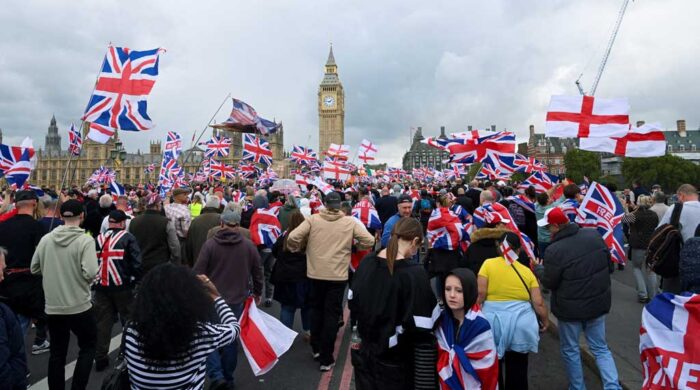 ইউরোপজুড়ে জোরালো হচ্ছে অভিবাসীবিরোধী মনোভাব