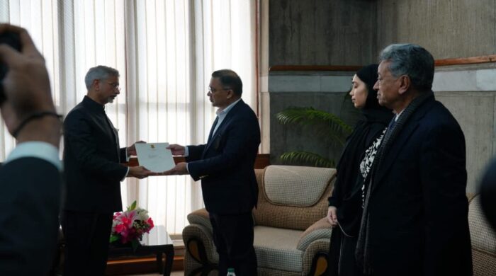 তারেক রহমানকে মোদির ব্যক্তিগত চিঠি হস্তান্তর