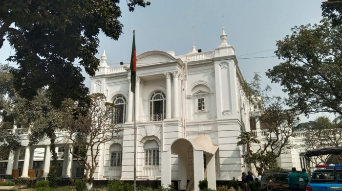 গুম মামলায় ১০ সেনা কর্মকর্তা ট্রাইব্যুনালে হাজির, বিচার প্রক্রিয়া তীব্র