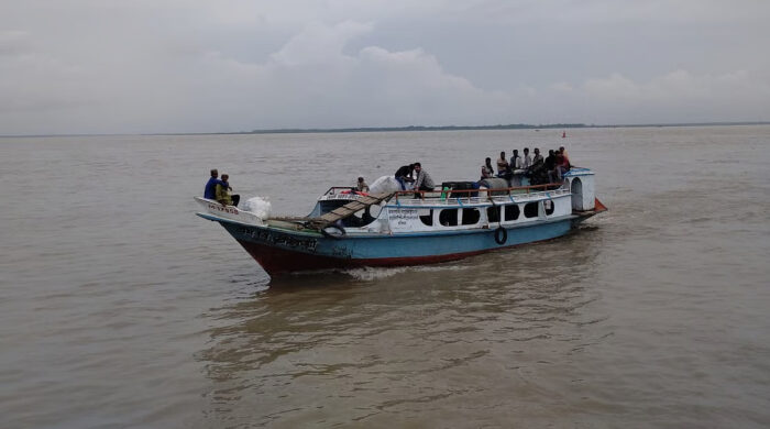 বরিশাল নির্বাচন আগে অস্ত্র প্রবাহ