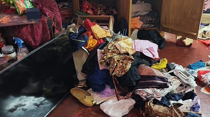 ফরিদপুরে হোটেল ব্যবসায়ীর বাড়িতে ডাকাতি