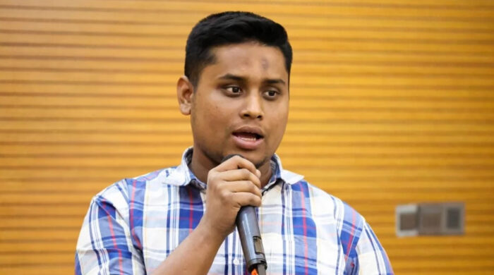 হাসনাত আব্দুল্লাহর ব্যক্তিগত ফেসবুক প্রোফাইল অকার্যকর