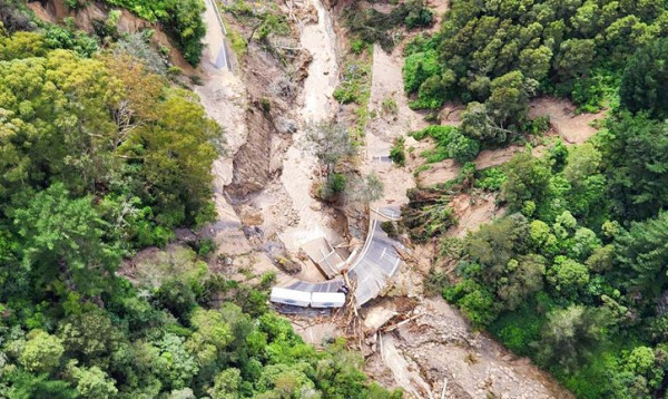 নিউজিল্যান্ডে ভয়াবহ ভূমিধস, নিখোঁজদের বেঁচে থাকার আশা ক্ষীণ
