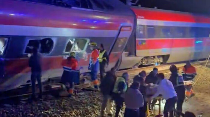 স্পেনে ভয়াবহ ট্রেন সংঘর্ষে নিহত ৩৯, শোকে স্তব্ধ দেশ