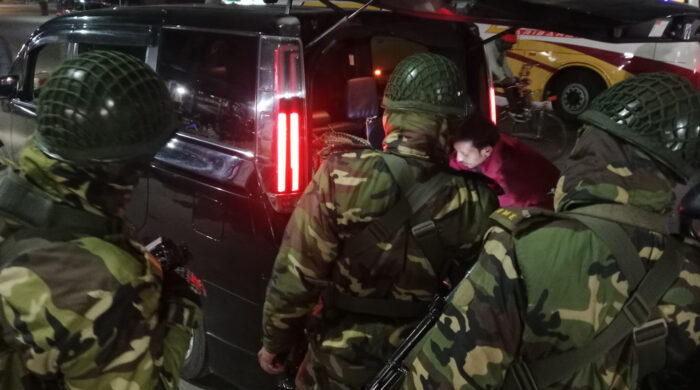 নির্বাচন সামনে রেখে টুঙ্গিপাড়ায় যৌথবাহিনীর তল্লাশি জোরদার