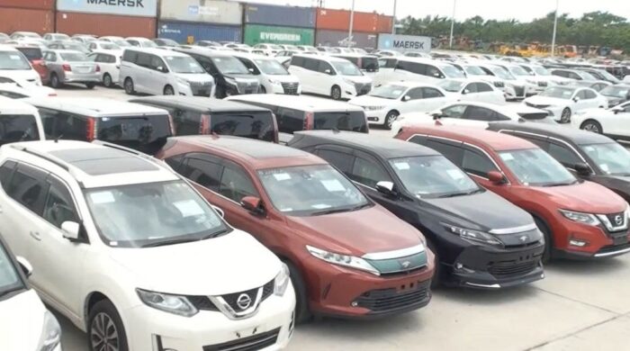 শত শত গাড়ি আমদানি, এত কিনছেন কারা?