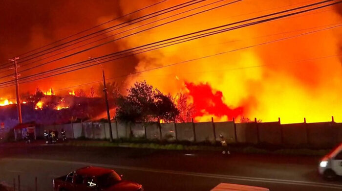 চিলির ভয়াবহ দাবানল ও জরুরি অবস্থা