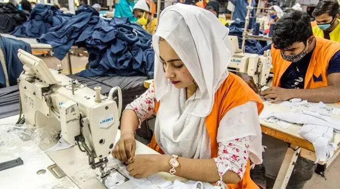পোশাকশিল্পে ৯% মজুরি বৃদ্ধি: পাচ্ছেন কেউ, বঞ্চিত অনেকেই