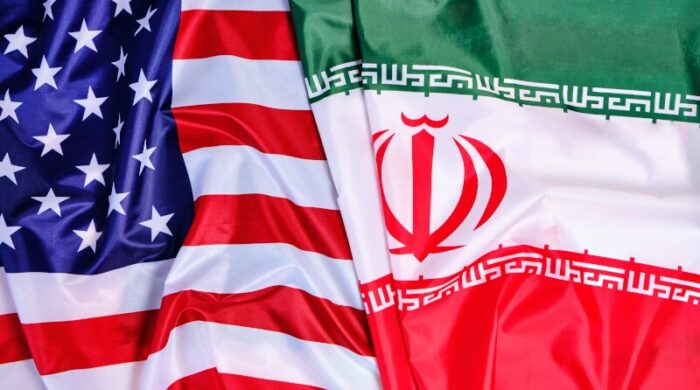 উত্তেজনার মধ্যেই ইরানমুখী যুক্তরাষ্ট্রের সামরিক প্রস্তুতি