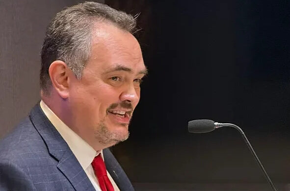 নির্বাচনে পক্ষ নেবে না যুক্তরাষ্ট্র: ব্রেন্ট ক্রিস্টেনসেন