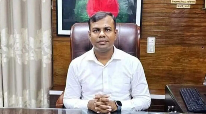 মুক্তিযোদ্ধা কোটায় জালিয়াতি: সিনিয়র সহকারী সচিব কারাগারে