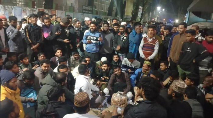 পঞ্চগড়ে রিটার্নিং কর্মকর্তার পদত্যাগ দাবিতে উত্তাল রাজপথ