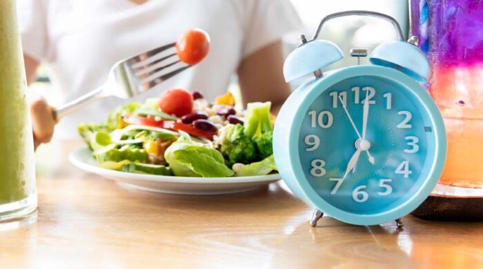 ইন্টারমিটেন্ট ফাস্টিং নারীদের জন্য ঝুঁকি নাকি সুযোগ?