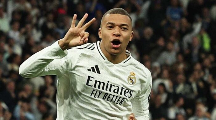 রিয়ালে এমবাপ্পে একা, দলীয় গোলের অর্ধেক তারই