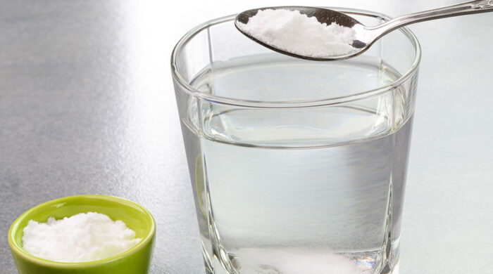লবণ মেশানো গরম পানি খেলে স্বাস্থ্য থাকে সতেজ