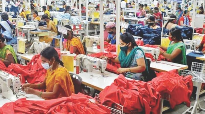 রাজনৈতিক অনিশ্চয়তায় ধাক্কা, ইউরোপে কমছে পোশাক রফতানি