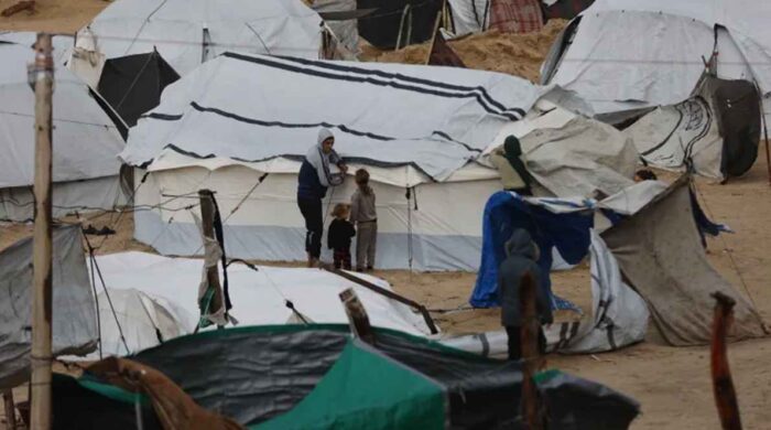 গাজায় ঝড়ে ক্ষতিগ্রস্ত প্রায় ৪ হাজার আশ্রয়কেন্দ্র