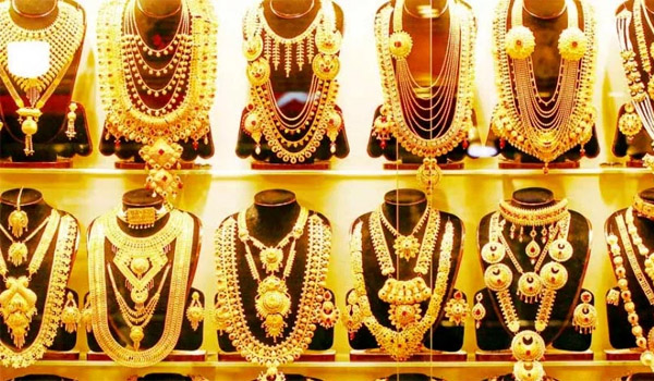 দেশের বাজারে সোনার নতুন রেকর্ড, ভরি ছাড়াল ২ লাখ ৩৮ হাজার