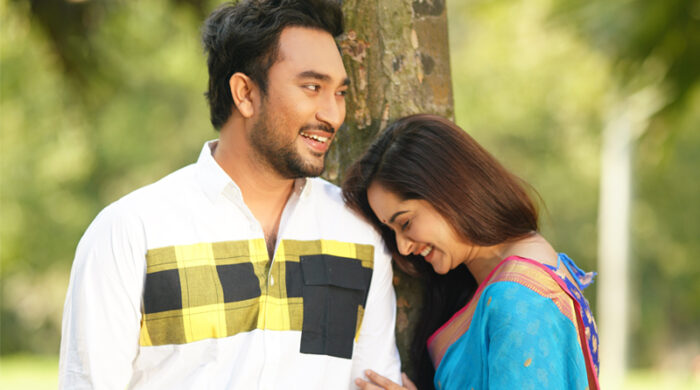 ‘কোটিপতি’ নাটক দেখাচ্ছে মধ্যবিত্ত জীবন