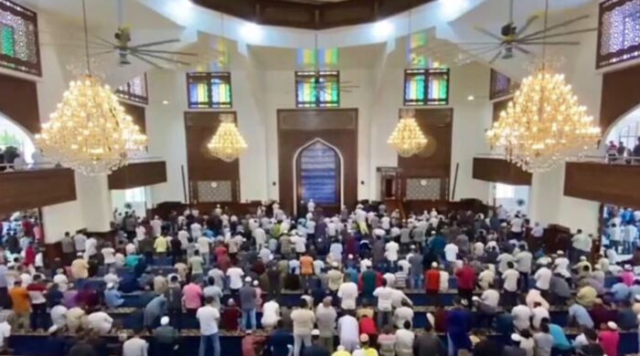 মালদ্বীপে খালেদা জিয়ার গায়েবানা জানাজায় প্রবাসীদের ঢল