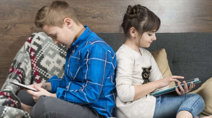 শিশুদের অনলাইন সুরক্ষায় হোয়াটসঅ্যাপে আসছে প্যারেন্টাল কন্ট্রোল