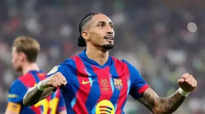 রাফিনহার জোড়া গোলে এল ক্লাসিকো জয়ে আবারও চ্যাম্পিয়ন বার্সা