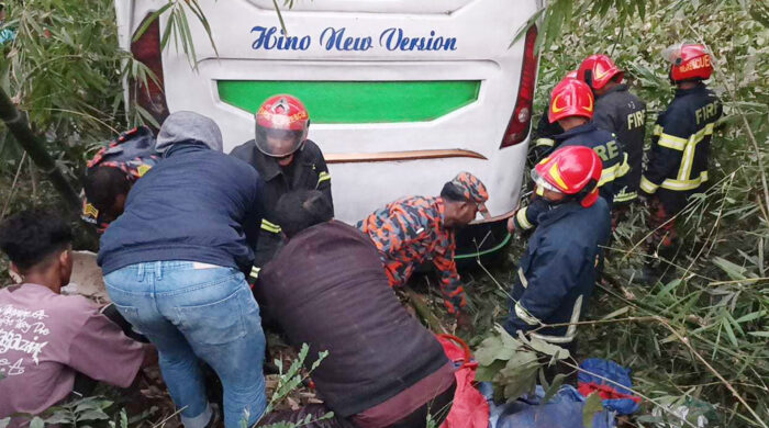 মাদারীপুরে যৌথ অভিযানে ৭ হাজার পিস ইয়াবা উদ্ধার