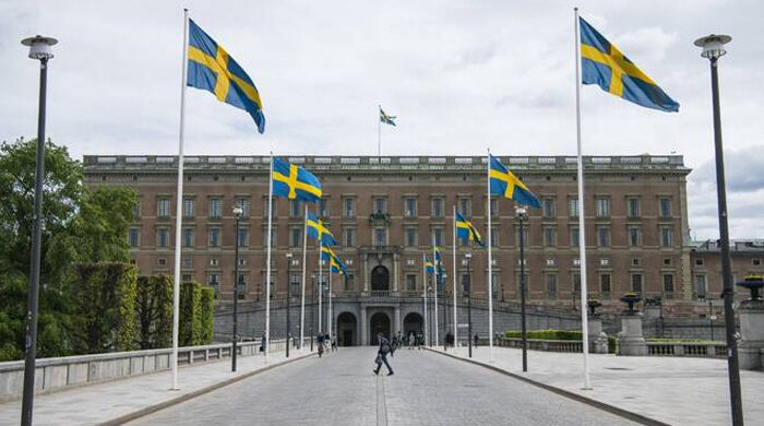 সুইডেনে নাগরিকত্বের শর্ত কঠোর হচ্ছে