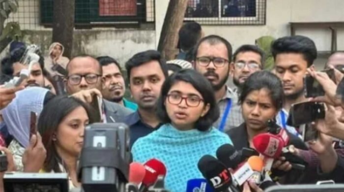 পোলিং এজেন্টদের বের করে দেওয়ার অভিযোগ তুলে ধরলেন জারা