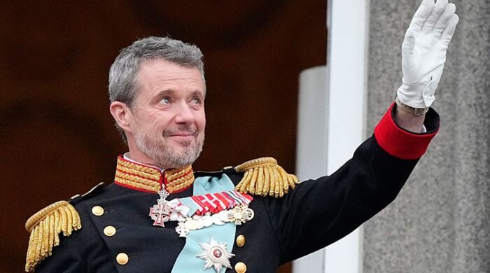 গ্রিনল্যান্ড সফরে ডেনমার্কের রাজা