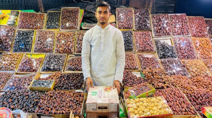 রোজার আগেই খেজুরসহ পণ্যের দাম বাড়ল বাজারে