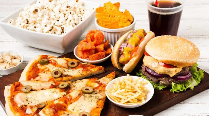 প্রক্রিয়াজাত খাবার: সুবিধা নয়, স্বাস্থ্যঝুঁকিও বাড়ায়