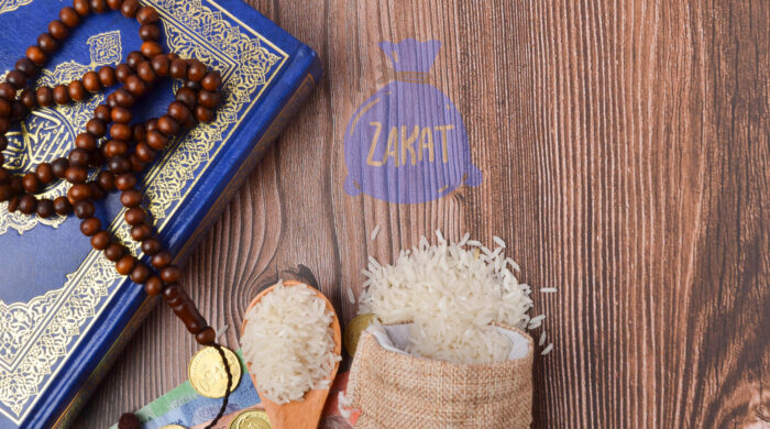 ঋণগ্রস্ত ব্যক্তির জন্য জাকাত আদায়ের বিধান