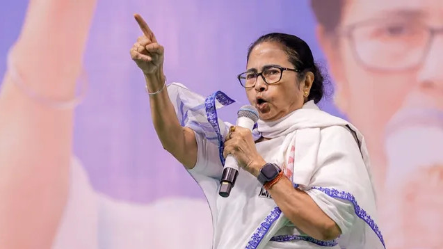 বাংলাদেশের নির্বাচন থেকে শিক্ষা নেওয়া উচিত: মমতা