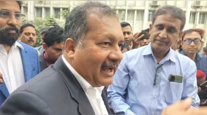 চলতি মাসে ফ্যামিলি কার্ড বিতরণ শুরু, নগদ সহ