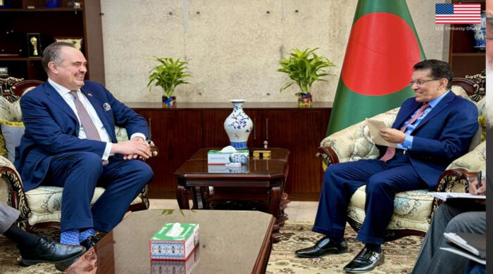 পররাষ্ট্রমন্ত্রীর সঙ্গে আলোচনায় সন্তুষ্ট মার্কিন রাষ্ট্রদূত