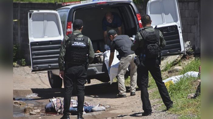 এল মেনচো নিহত, সহিংসতায় কাঁপছে মেক্সিকো