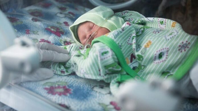 লো বার্থ ওয়েট নবজাতকের বিশেষ যত্ন