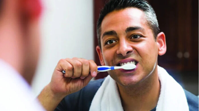 দাঁতের যত্ন না নিলে হার্টও ঝুঁকিতে